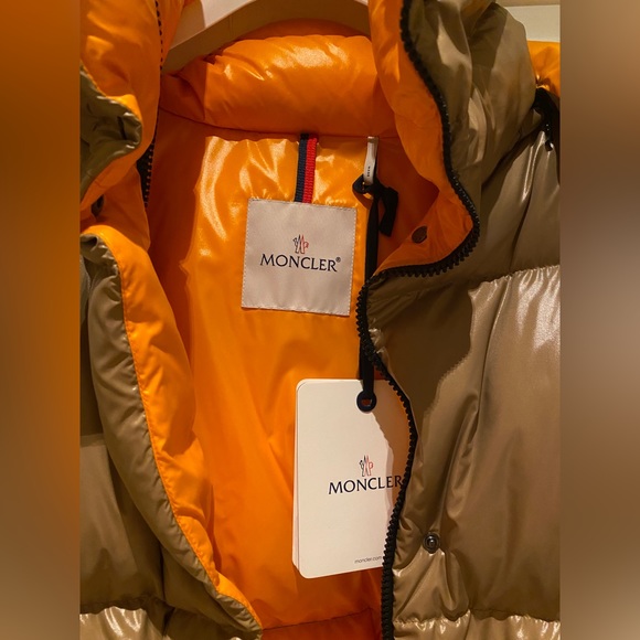 Moncler Down Jacket- Parana Giubbotto * Brand NEW * (Women) size 1 - Picture 6 of 15